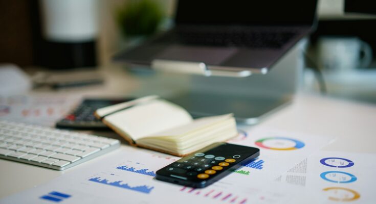 Planning a Steady Retirement Paycheque from Your Mutual Funds